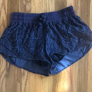 Lululemon Hoty hot shorts